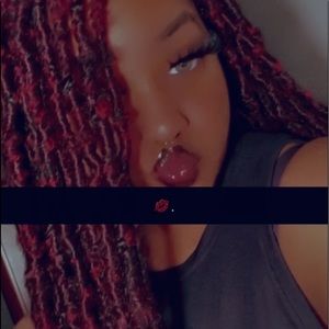 Meet your Posher, Anaya